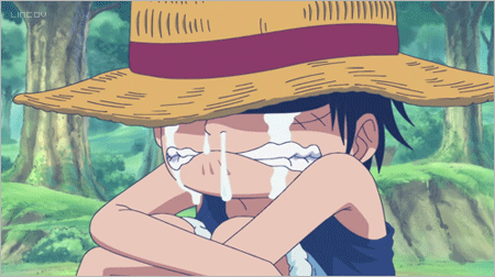 Luffy ngồi khóc